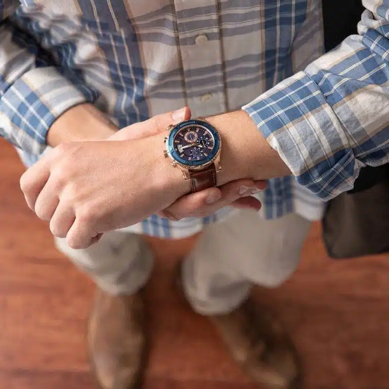 w0673g3-guess-watch-men-brown-leather-pinnacle-hand-6-768×768.jpeg