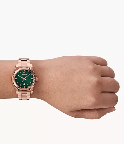 AR11639_onwrist