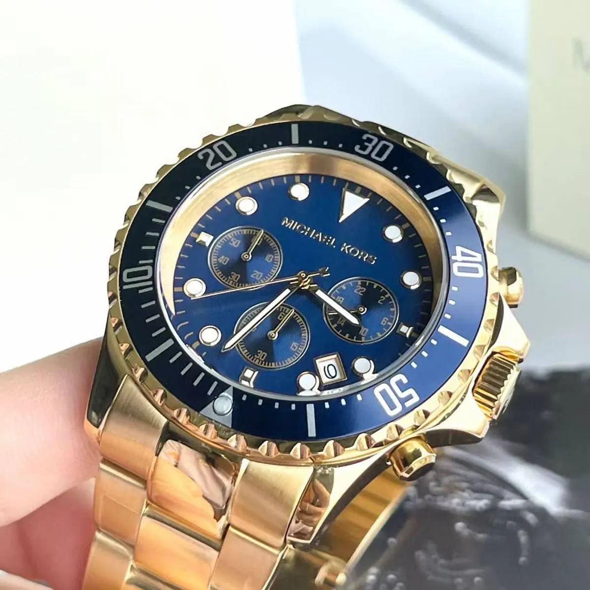 mk8267-michael-kors-watch-men-blue-dial-metal-stainless-steel-gold-strap-quartz-battery-analog-chronograph-everest_6